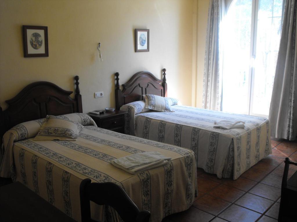 Hostal Nicol'S Hotel Luque Buitenkant foto
